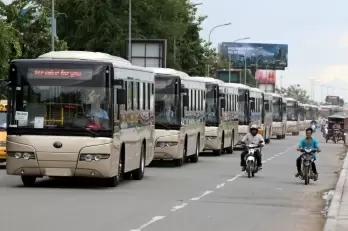 Cambodia resumes city bus, taxi boat services in capital